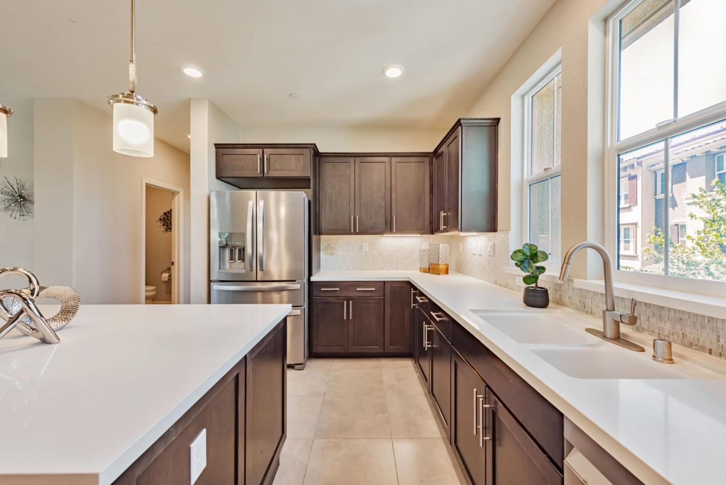 Detail Gallery Image 14 of 57 For 25899 Dollar St, Hayward,  CA 94544 - 4 Beds | 3/1 Baths
