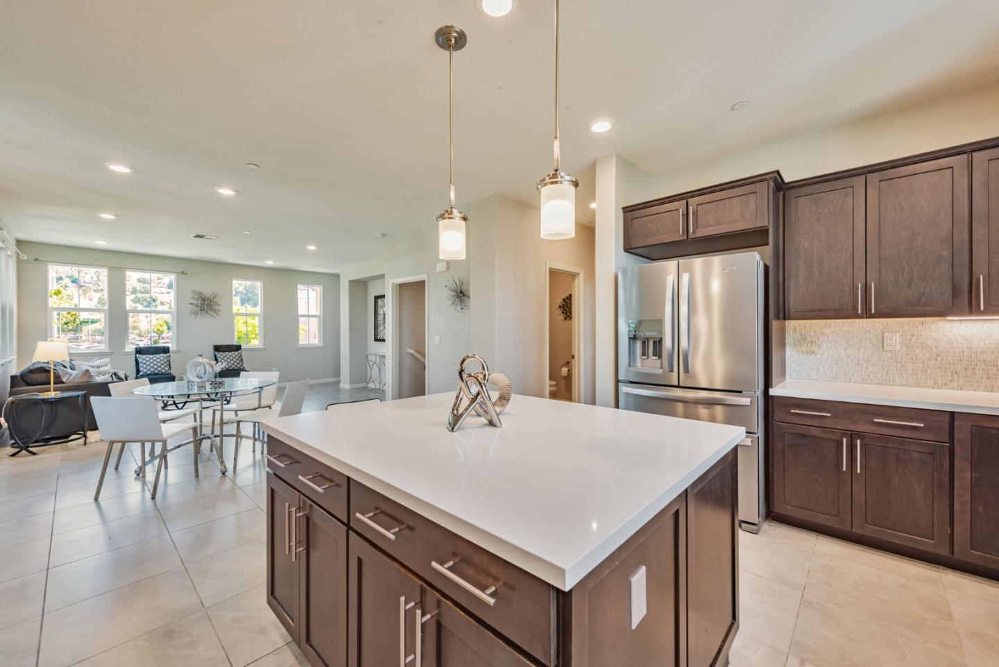 Detail Gallery Image 15 of 57 For 25899 Dollar St, Hayward,  CA 94544 - 4 Beds | 3/1 Baths