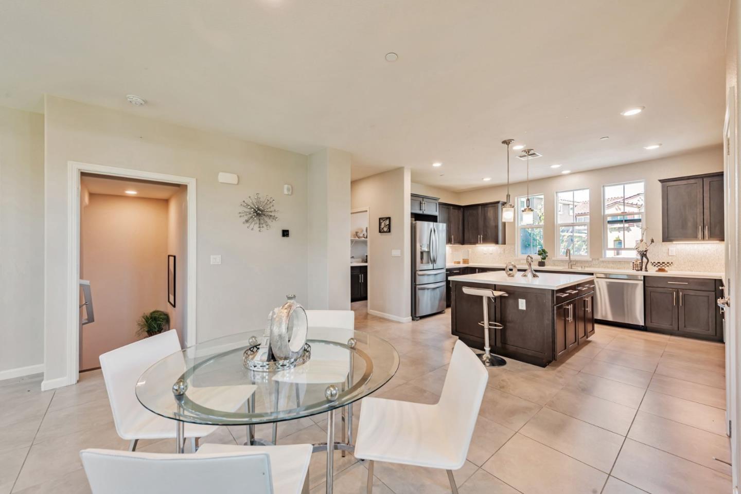 Detail Gallery Image 20 of 57 For 25899 Dollar St, Hayward,  CA 94544 - 4 Beds | 3/1 Baths