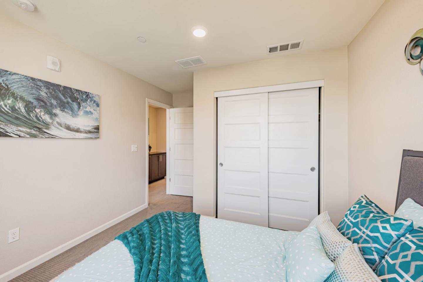 Detail Gallery Image 30 of 57 For 25899 Dollar St, Hayward,  CA 94544 - 4 Beds | 3/1 Baths