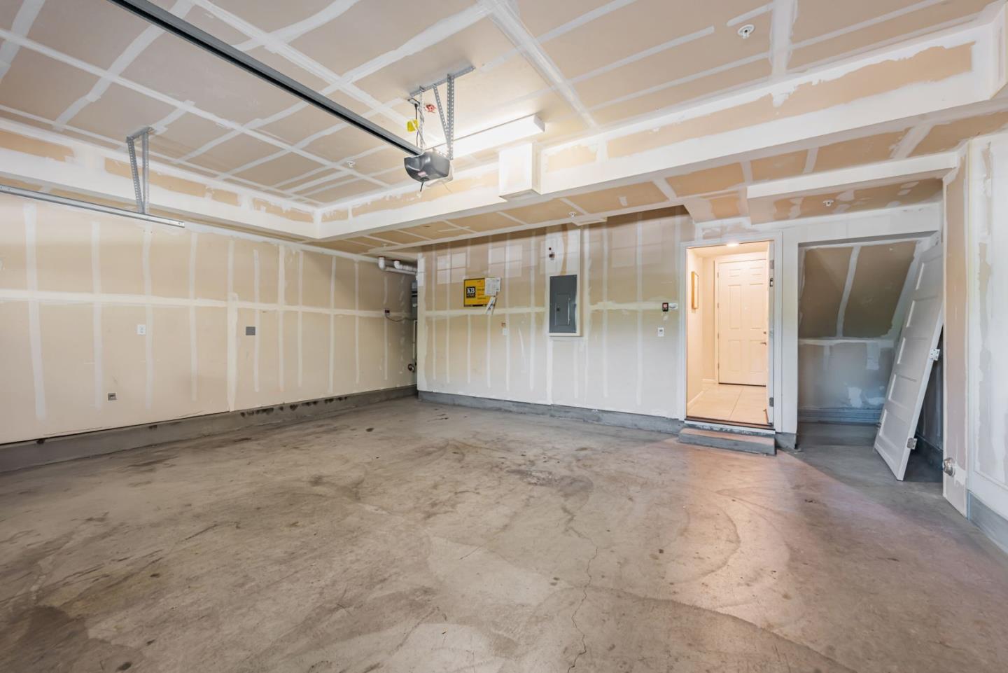 Detail Gallery Image 44 of 57 For 25899 Dollar St, Hayward,  CA 94544 - 4 Beds | 3/1 Baths