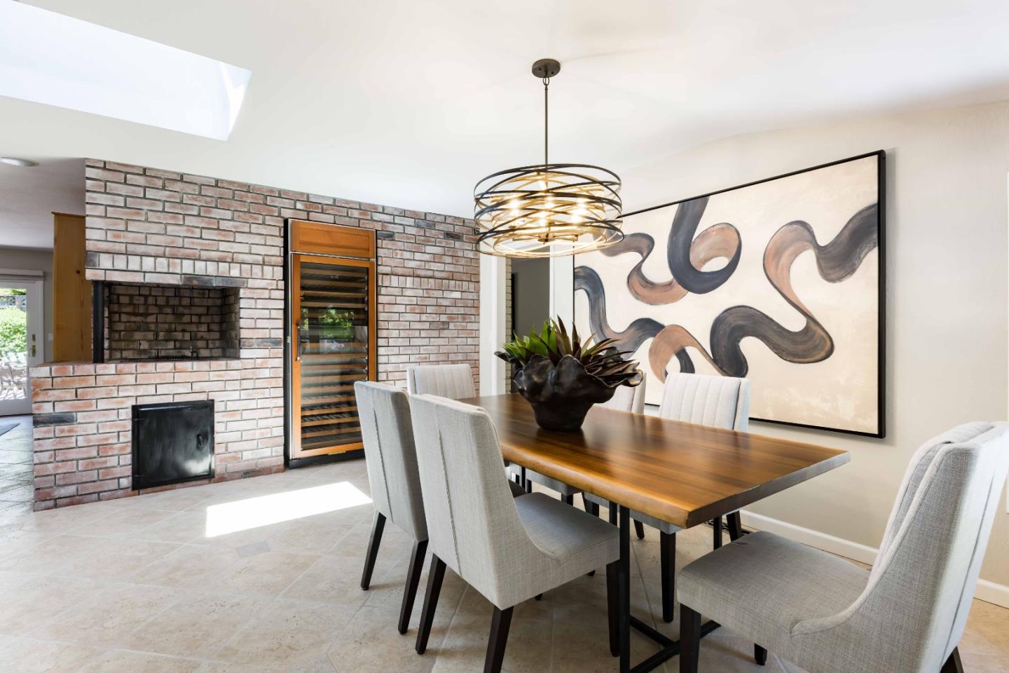 Detail Gallery Image 13 of 27 For 1561 Kingsgate Dr, Sunnyvale,  CA 94087 - 4 Beds | 2 Baths