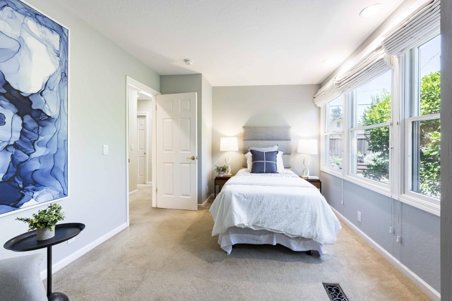 Detail Gallery Image 15 of 27 For 1561 Kingsgate Dr, Sunnyvale,  CA 94087 - 4 Beds | 2 Baths