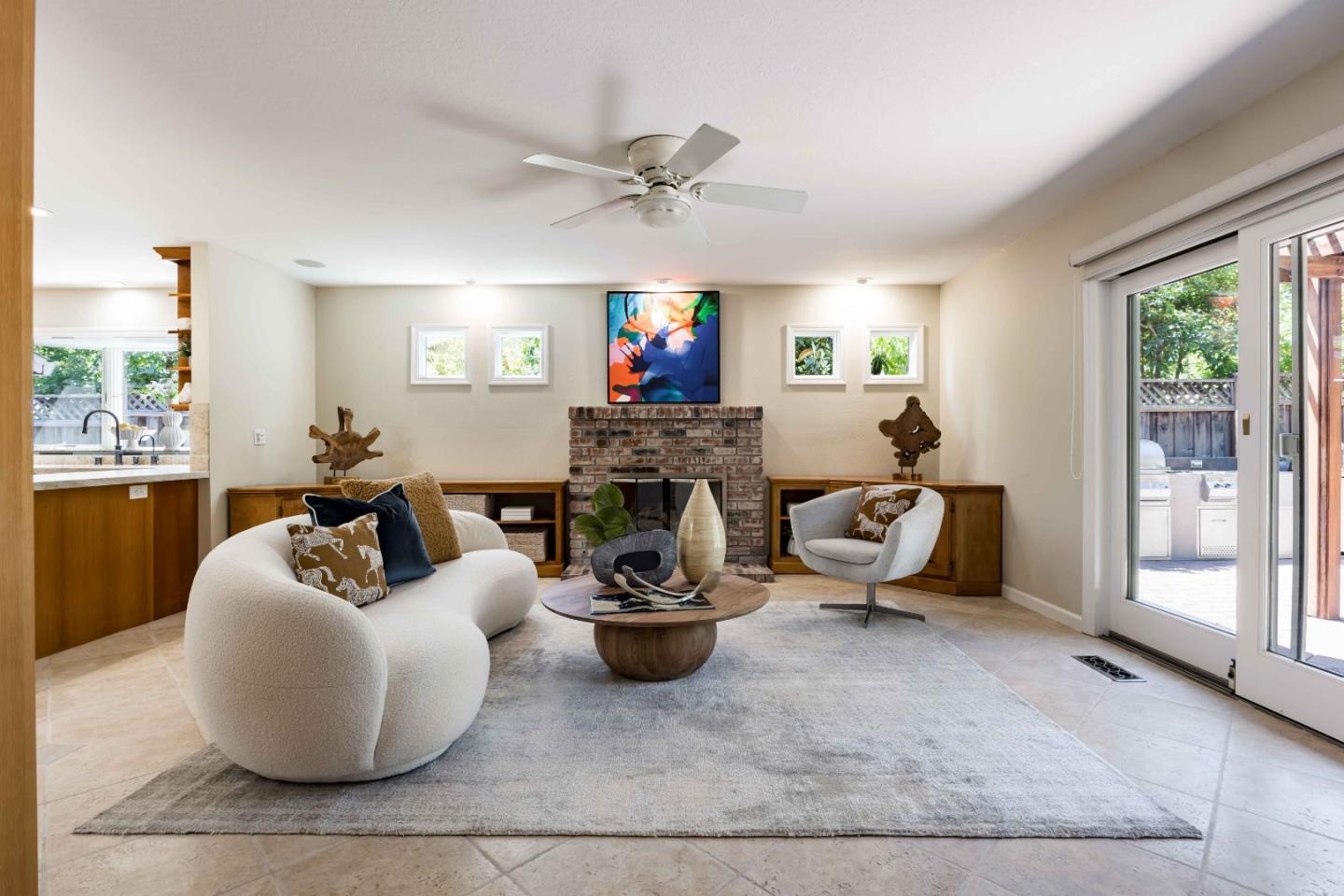 Detail Gallery Image 7 of 27 For 1561 Kingsgate Dr, Sunnyvale,  CA 94087 - 4 Beds | 2 Baths