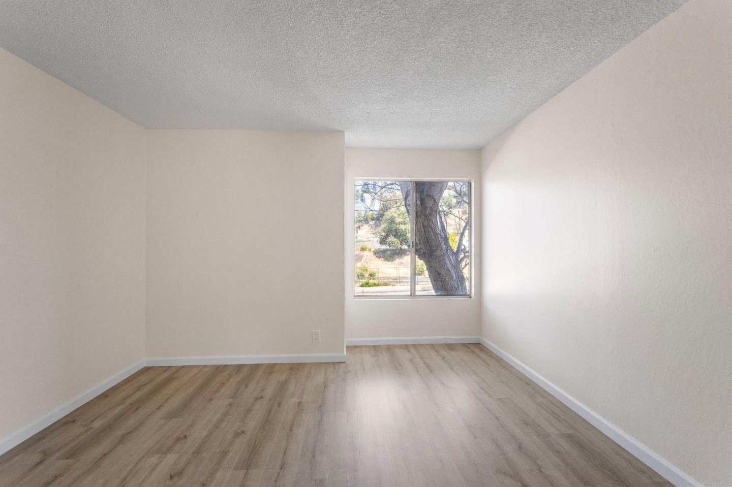 Detail Gallery Image 21 of 43 For 288 Whitmore St #215,  Oakland,  CA 94611 - 1 Beds | 1 Baths