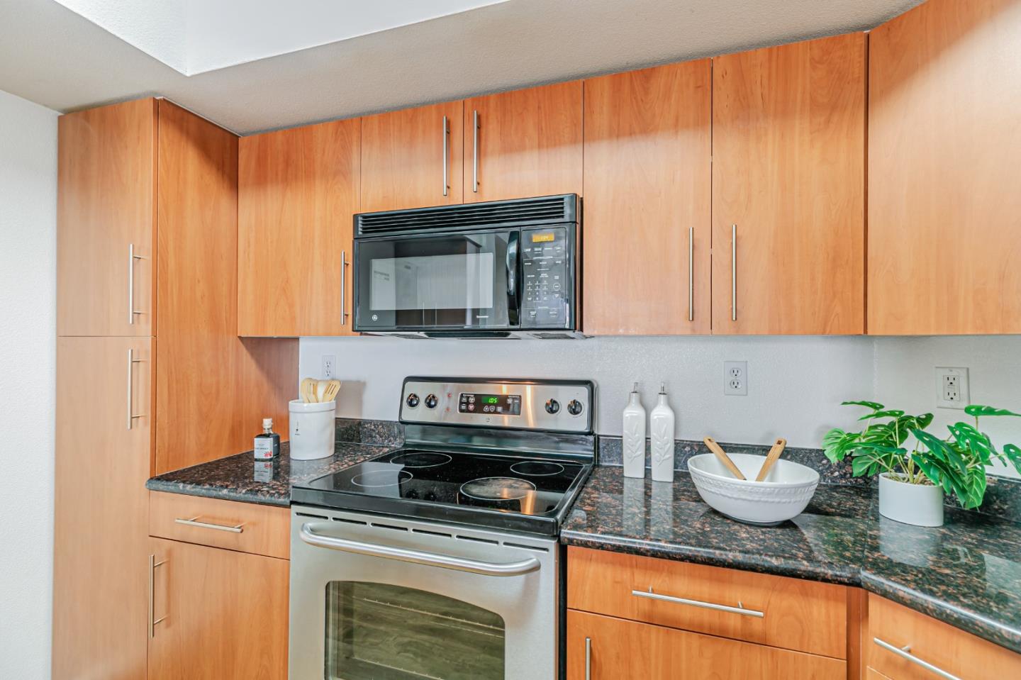 Detail Gallery Image 10 of 50 For 1060 S 3rd St #224,  San Jose,  CA 95112 - 2 Beds | 2 Baths