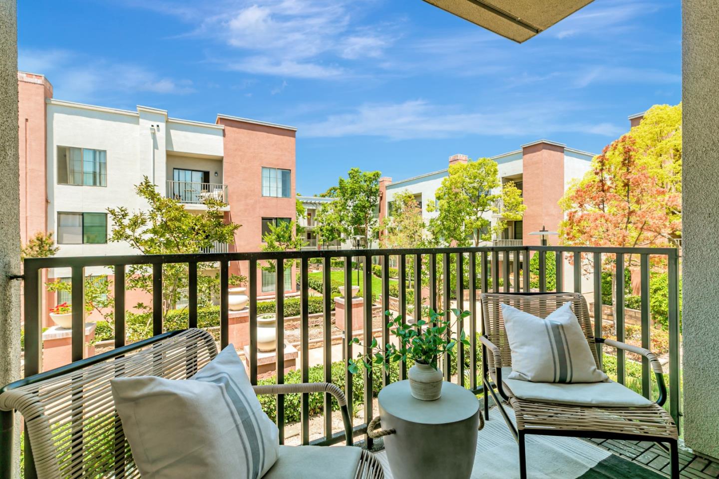 Detail Gallery Image 27 of 50 For 1060 S 3rd St #224,  San Jose,  CA 95112 - 2 Beds | 2 Baths