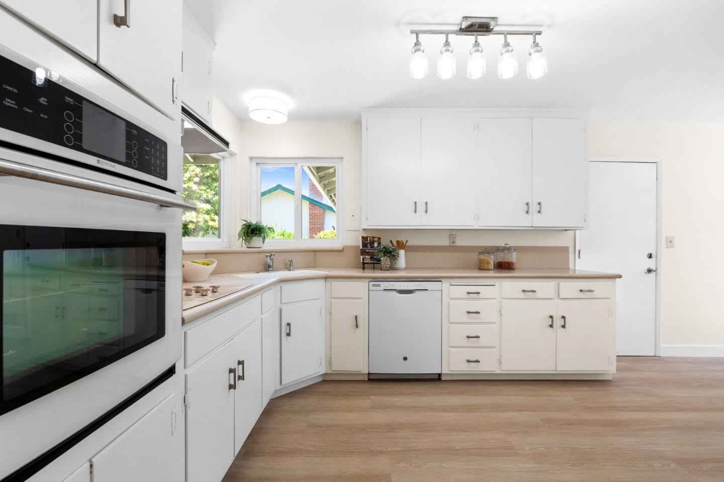 Detail Gallery Image 4 of 52 For 1786 Villarita Dr, Campbell,  CA 95008 - 4 Beds | 2 Baths