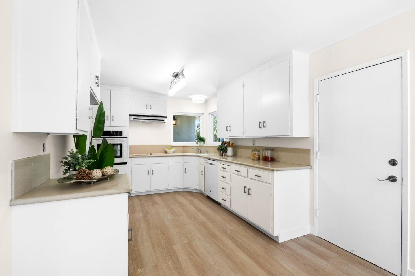 Detail Gallery Image 5 of 52 For 1786 Villarita Dr, Campbell,  CA 95008 - 4 Beds | 2 Baths