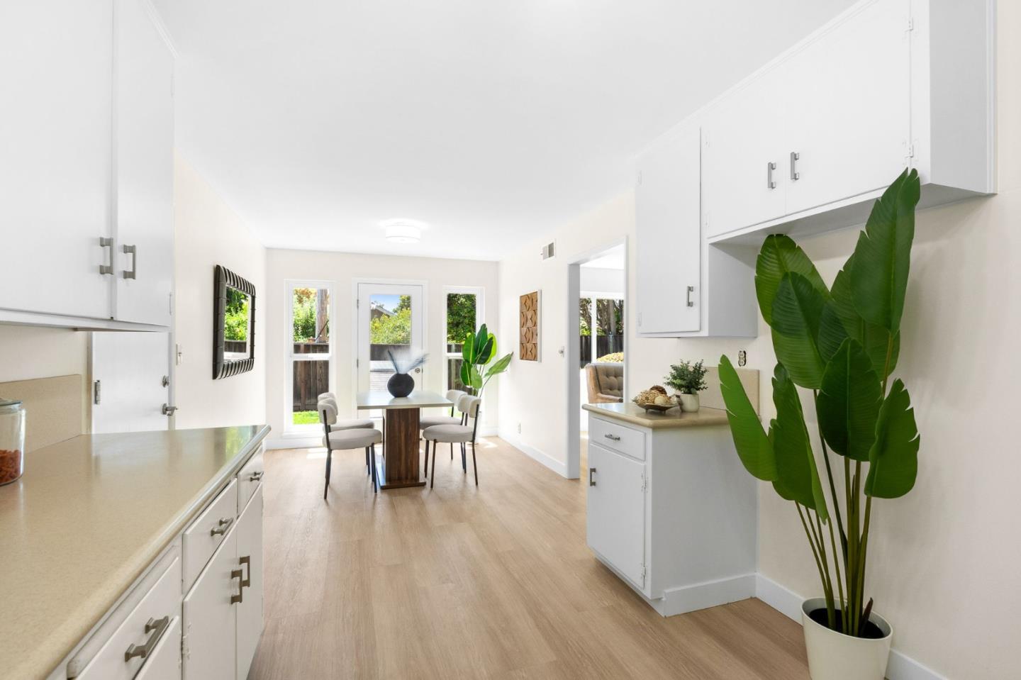 Detail Gallery Image 7 of 52 For 1786 Villarita Dr, Campbell,  CA 95008 - 4 Beds | 2 Baths