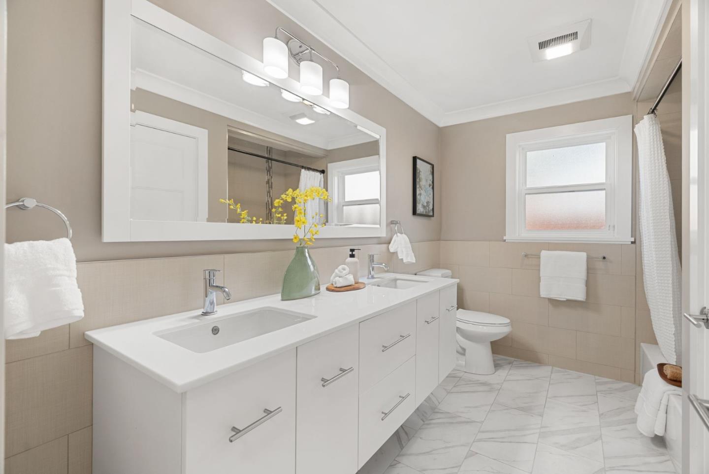 Detail Gallery Image 19 of 32 For 1271 Petersen Ct, Los Altos,  CA 94024 - 4 Beds | 3/1 Baths