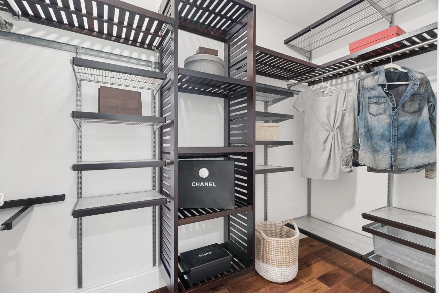 Detail Gallery Image 24 of 32 For 1271 Petersen Ct, Los Altos,  CA 94024 - 4 Beds | 3/1 Baths