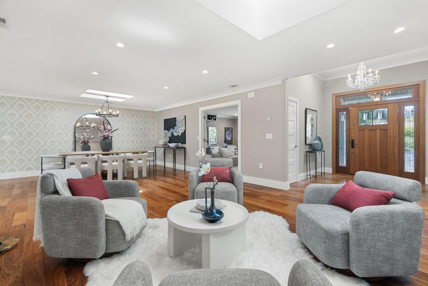 Detail Gallery Image 4 of 32 For 1271 Petersen Ct, Los Altos,  CA 94024 - 4 Beds | 3/1 Baths