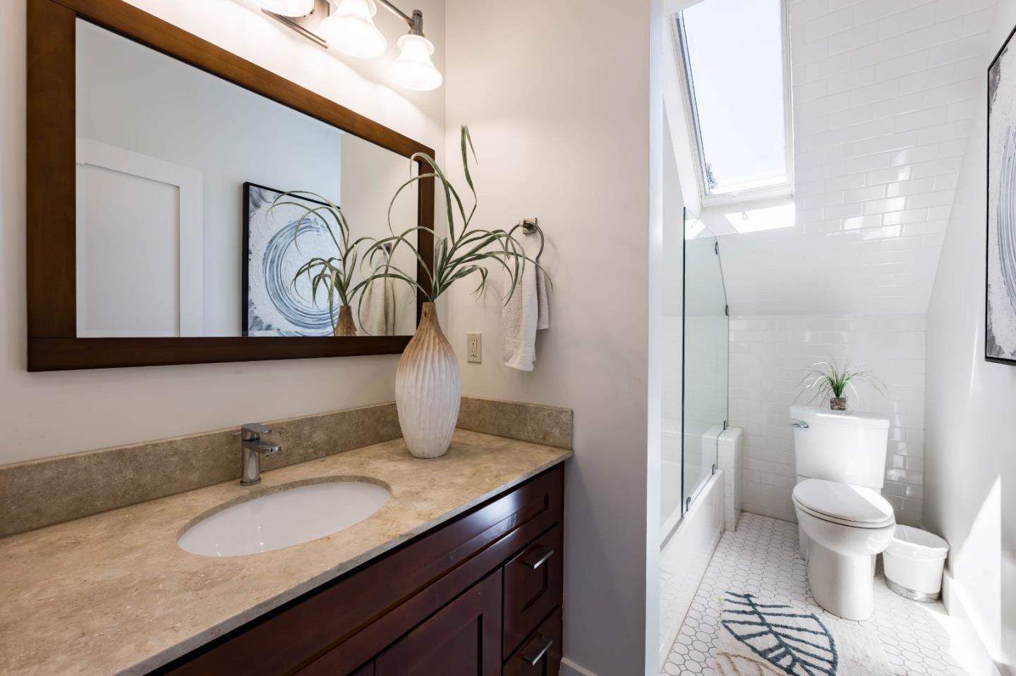 Detail Gallery Image 17 of 29 For 154 Bryant St, Palo Alto,  CA 94301 - 4 Beds | 3/1 Baths