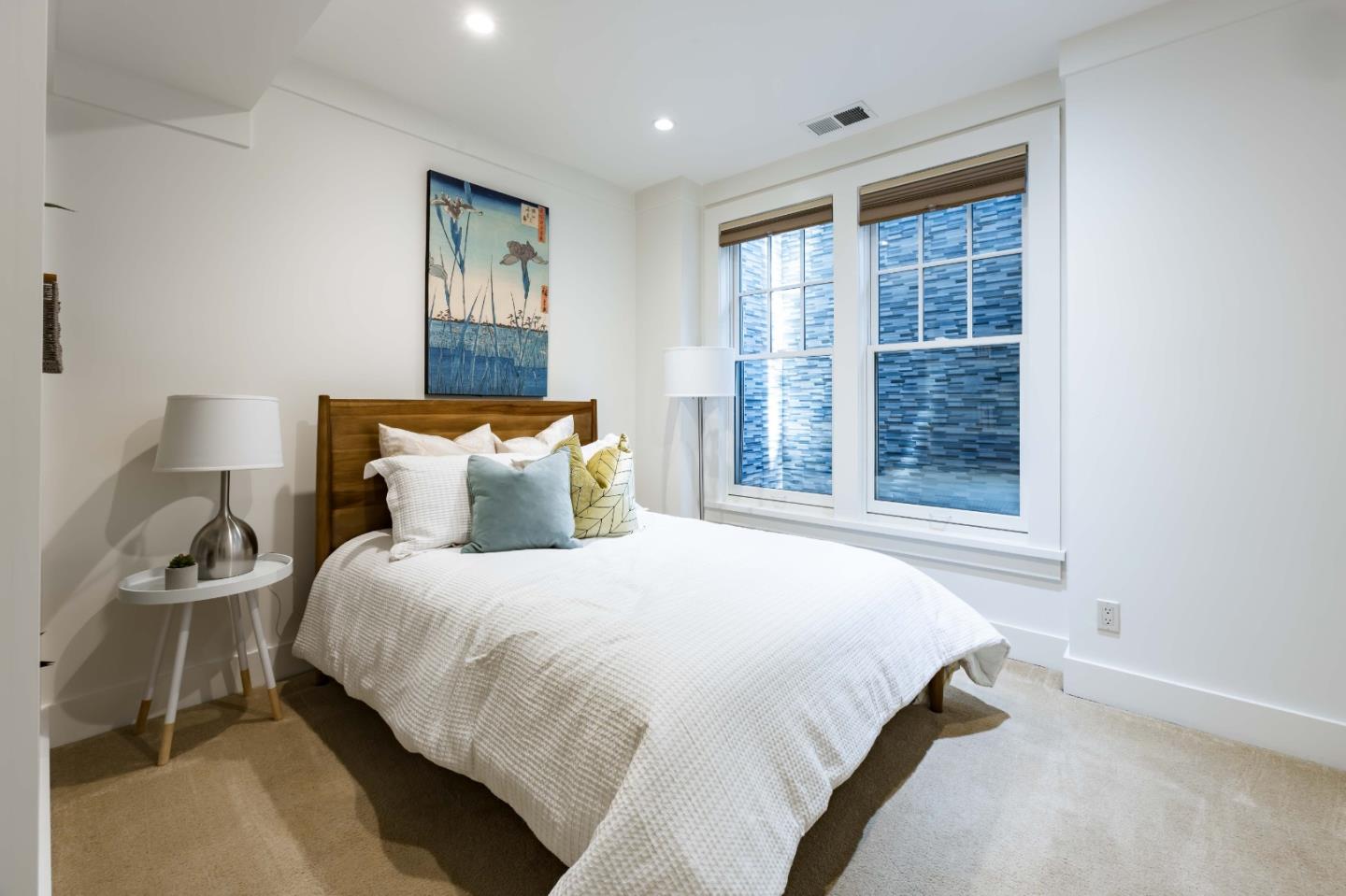 Detail Gallery Image 22 of 29 For 154 Bryant St, Palo Alto,  CA 94301 - 4 Beds | 3/1 Baths