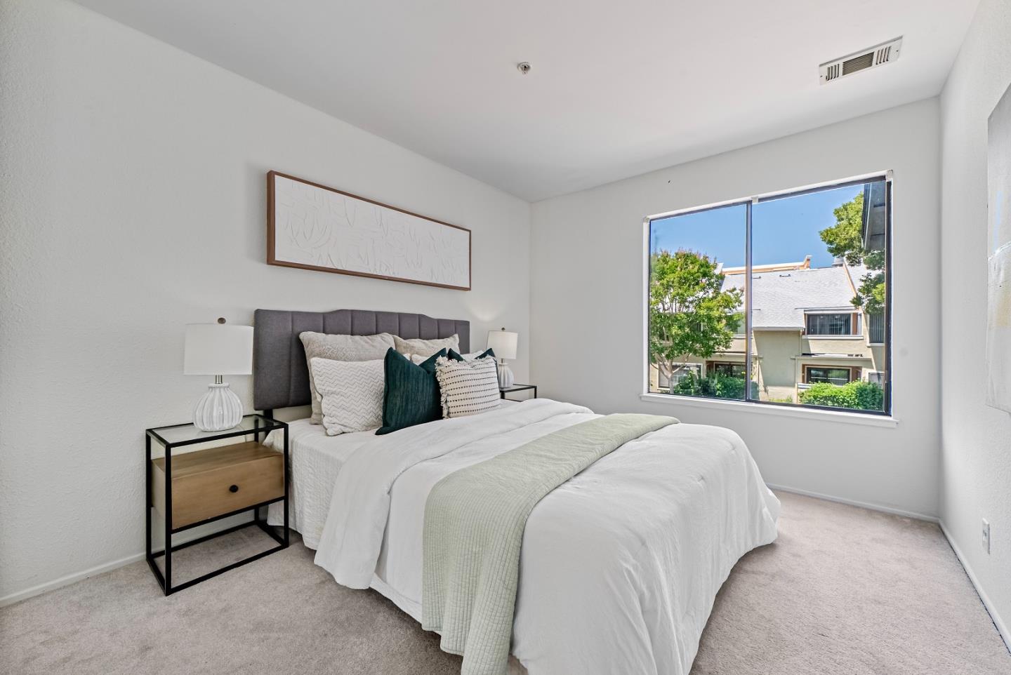 Detail Gallery Image 22 of 39 For 2241 Vista Del Mar, San Mateo,  CA 94404 - 2 Beds | 2 Baths
