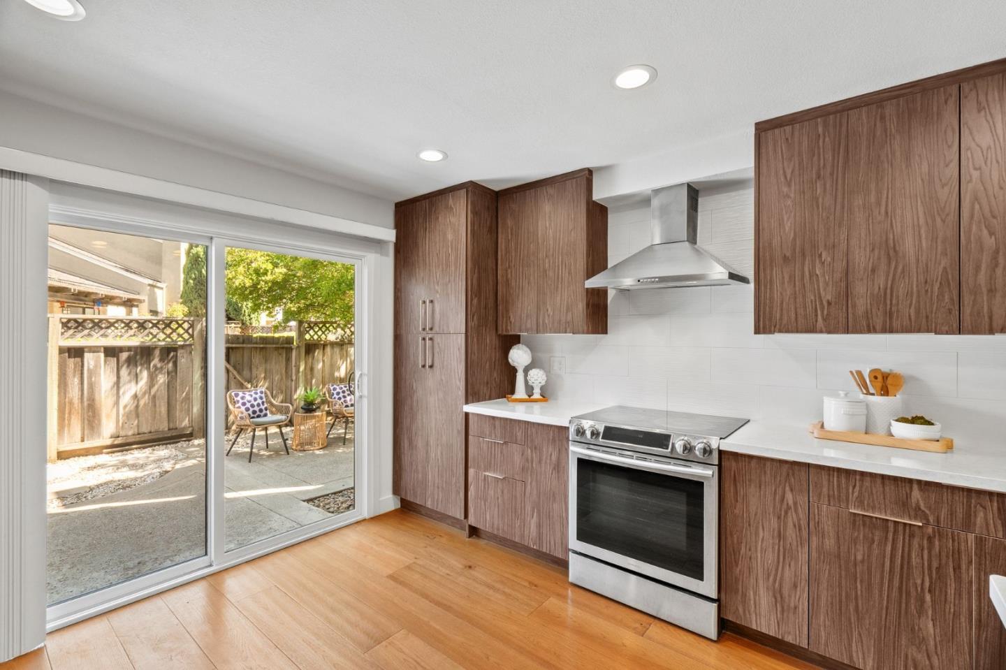 Detail Gallery Image 11 of 29 For 6606 Old Mill Ct, San Jose,  CA 95120 - 3 Beds | 2 Baths
