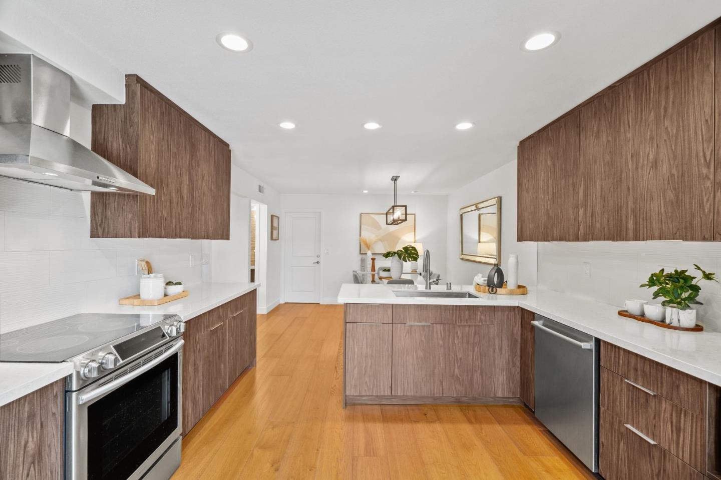 Detail Gallery Image 13 of 29 For 6606 Old Mill Ct, San Jose,  CA 95120 - 3 Beds | 2 Baths