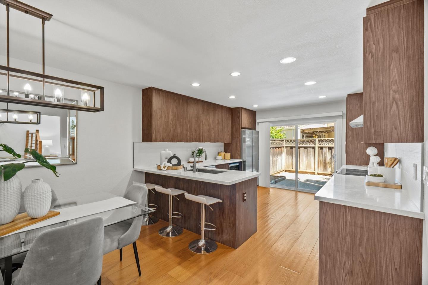 Detail Gallery Image 9 of 29 For 6606 Old Mill Ct, San Jose,  CA 95120 - 3 Beds | 2 Baths