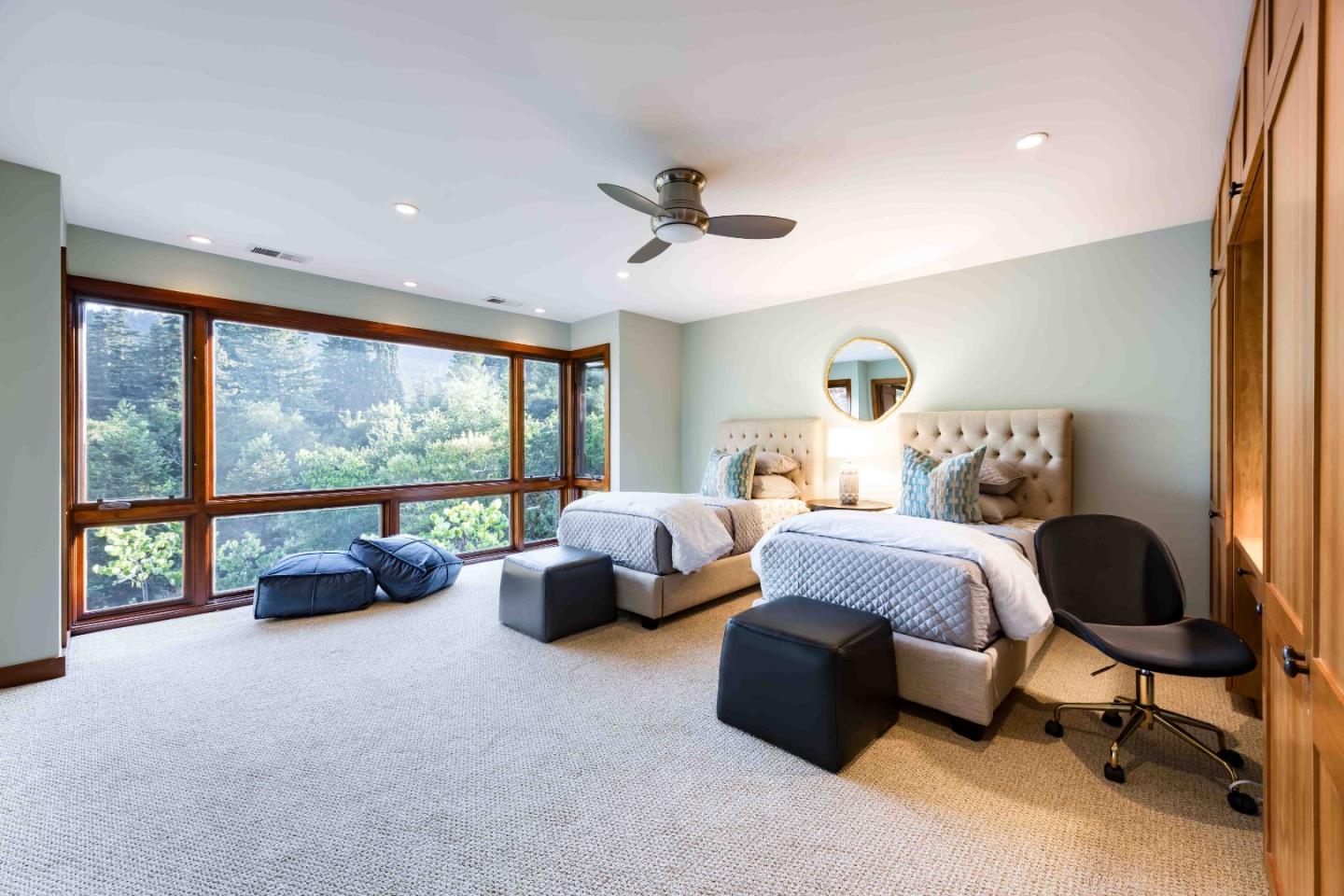 Detail Gallery Image 19 of 39 For 140 Farm Rd, Woodside,  CA 94062 - 5 Beds | 5/1 Baths