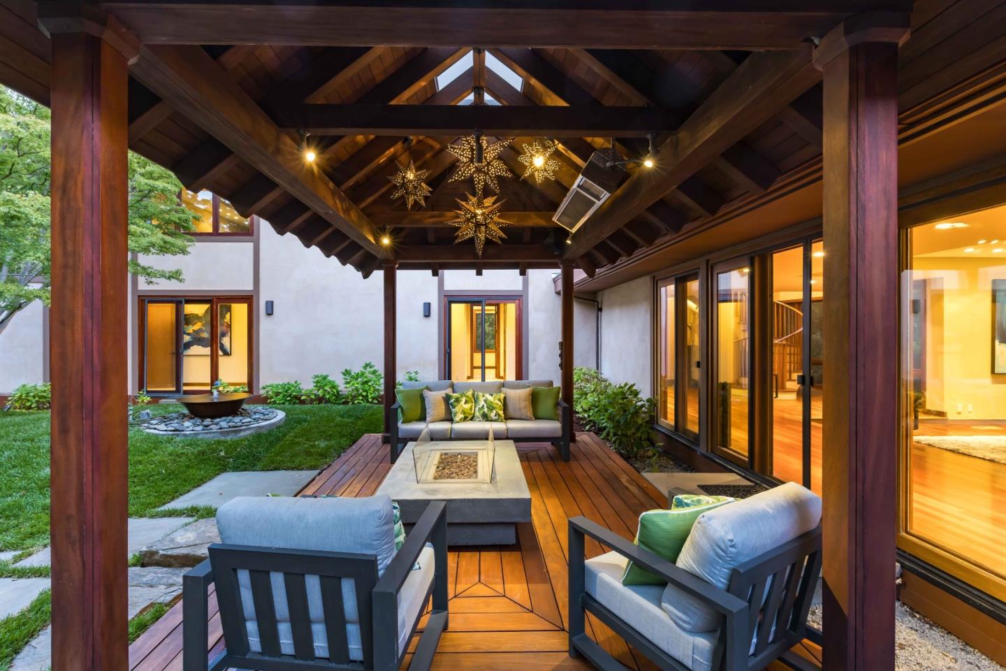 Detail Gallery Image 26 of 39 For 140 Farm Rd, Woodside,  CA 94062 - 5 Beds | 5/1 Baths