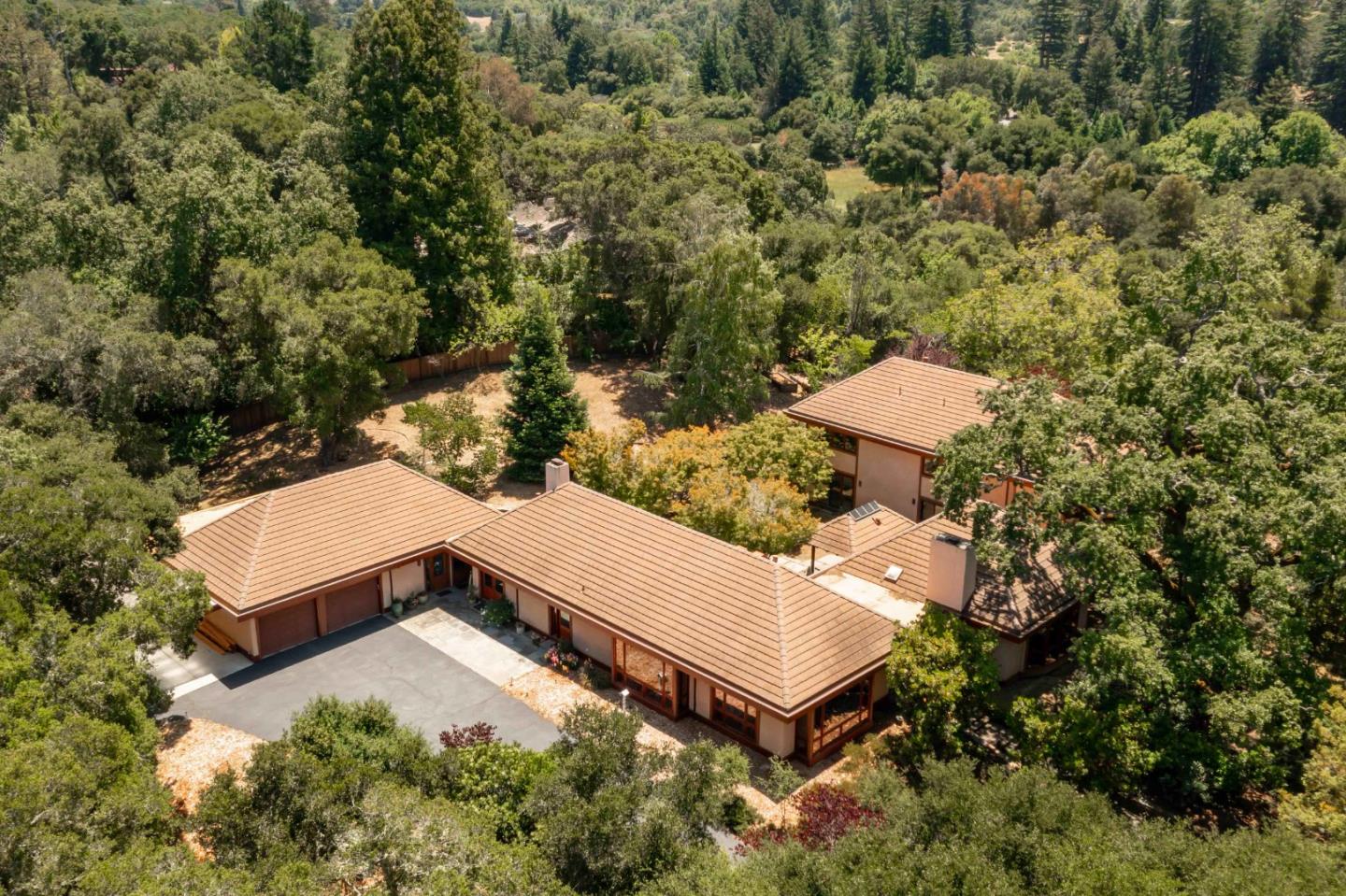 Detail Gallery Image 39 of 39 For 140 Farm Rd, Woodside,  CA 94062 - 5 Beds | 5/1 Baths