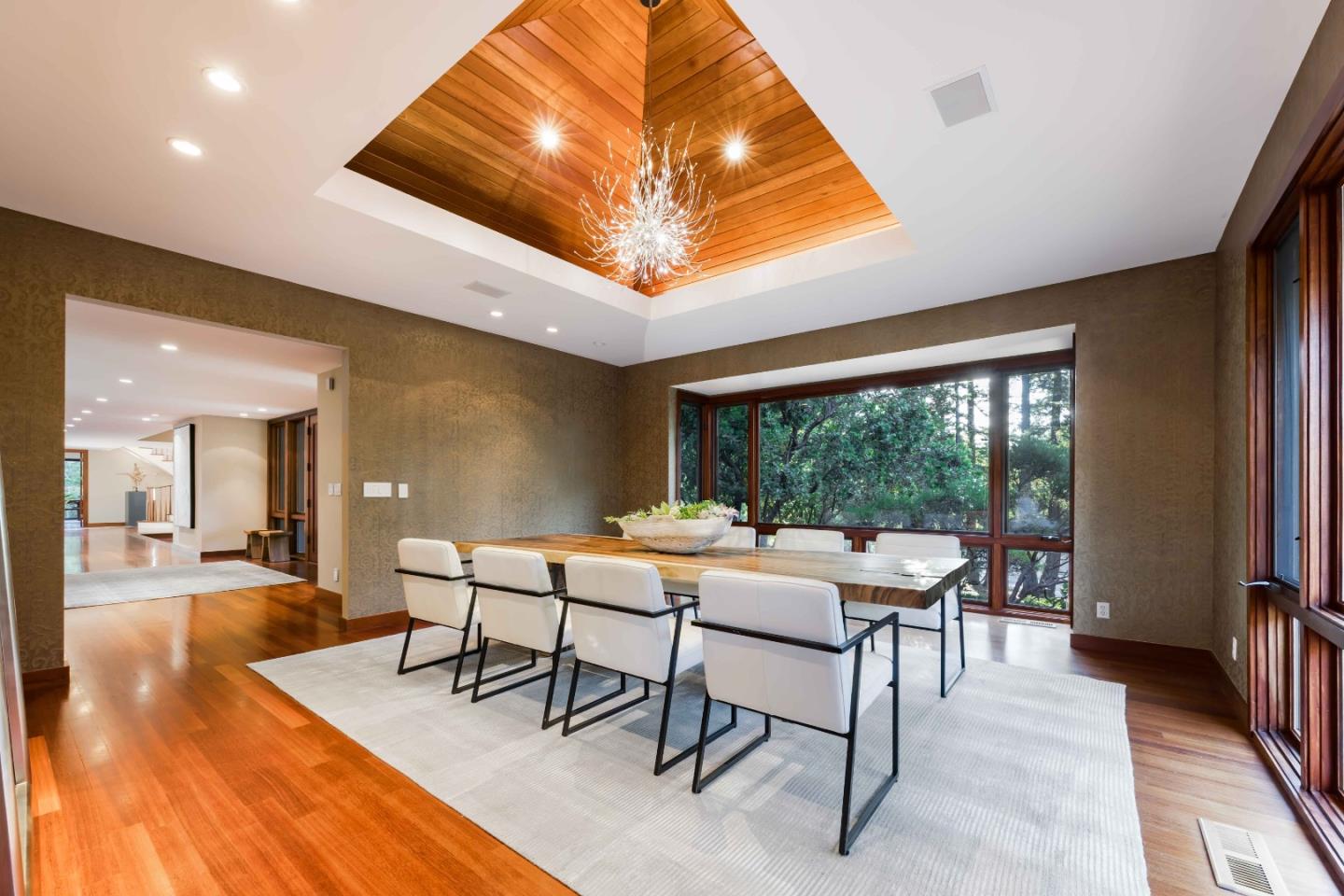 Detail Gallery Image 6 of 39 For 140 Farm Rd, Woodside,  CA 94062 - 5 Beds | 5/1 Baths