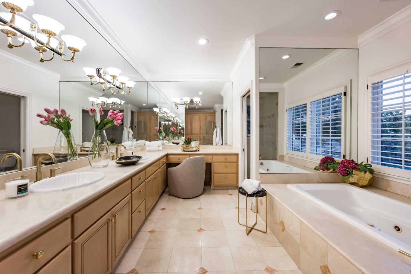 Detail Gallery Image 22 of 39 For 37 Valley Rd, Atherton,  CA 94027 - 5 Beds | 4/1 Baths