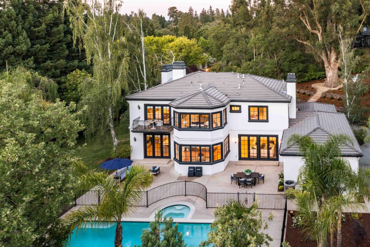 Detail Gallery Image 32 of 39 For 37 Valley Rd, Atherton,  CA 94027 - 5 Beds | 4/1 Baths