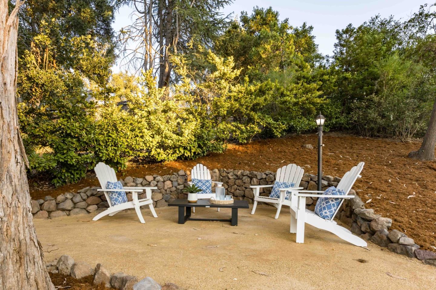 Detail Gallery Image 38 of 39 For 37 Valley Rd, Atherton,  CA 94027 - 5 Beds | 4/1 Baths