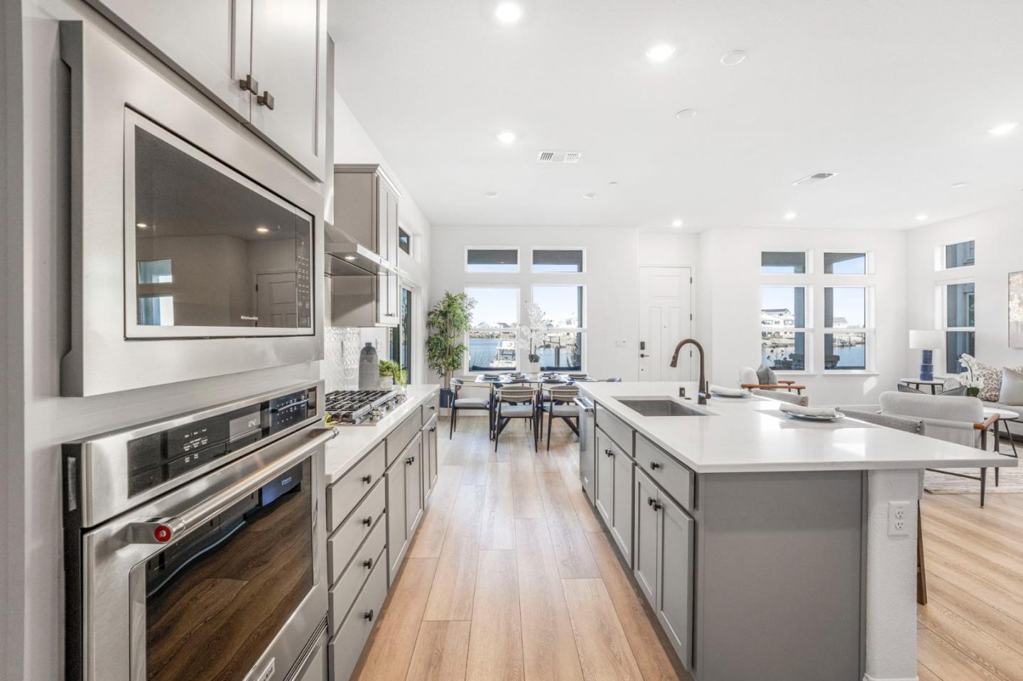 Detail Gallery Image 13 of 66 For 854 Freeboard Ct, Bethel Island,  CA 94511 - 4 Beds | 2/1 Baths