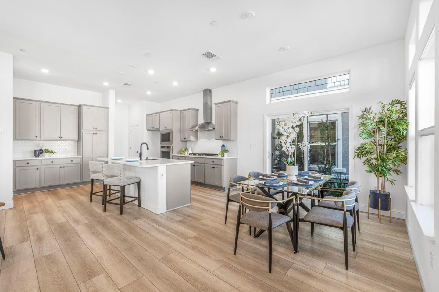 Detail Gallery Image 17 of 66 For 854 Freeboard Ct, Bethel Island,  CA 94511 - 4 Beds | 2/1 Baths
