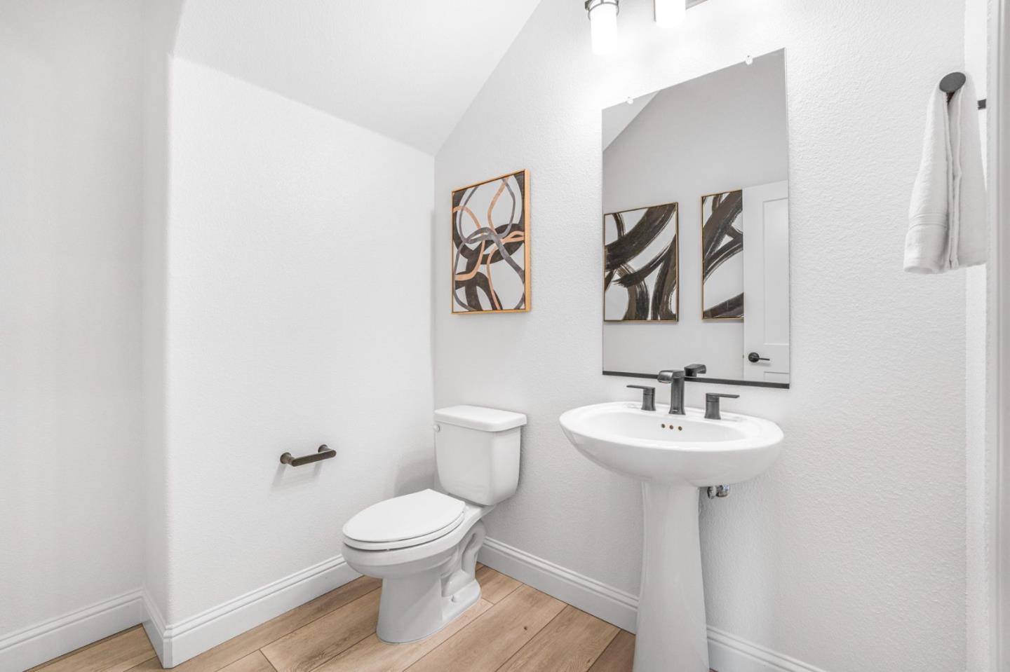 Detail Gallery Image 41 of 66 For 854 Freeboard Ct, Bethel Island,  CA 94511 - 4 Beds | 2/1 Baths