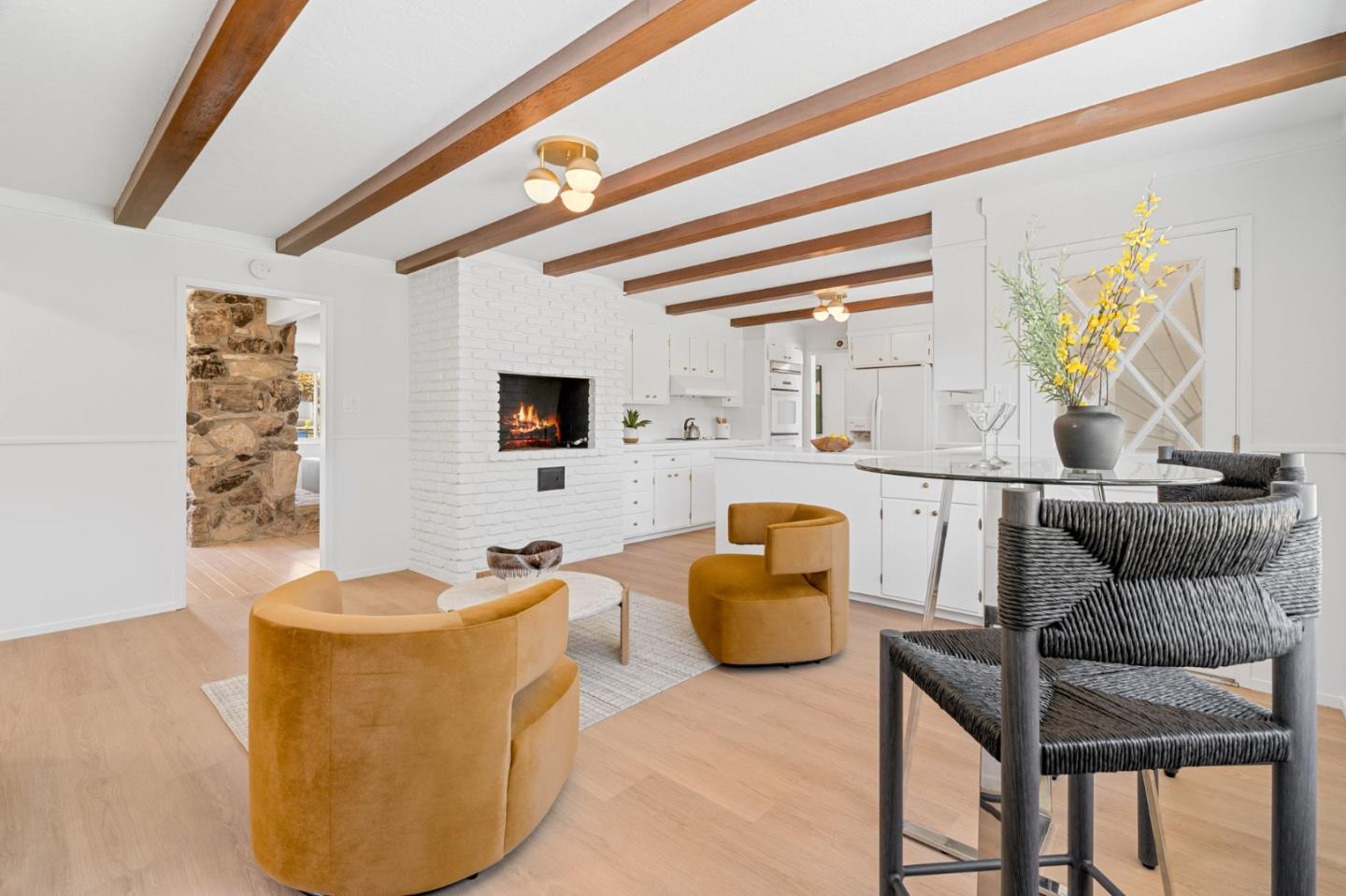 Detail Gallery Image 12 of 49 For 761 Woodstock Ln, Los Altos,  CA 94022 - 4 Beds | 2/1 Baths