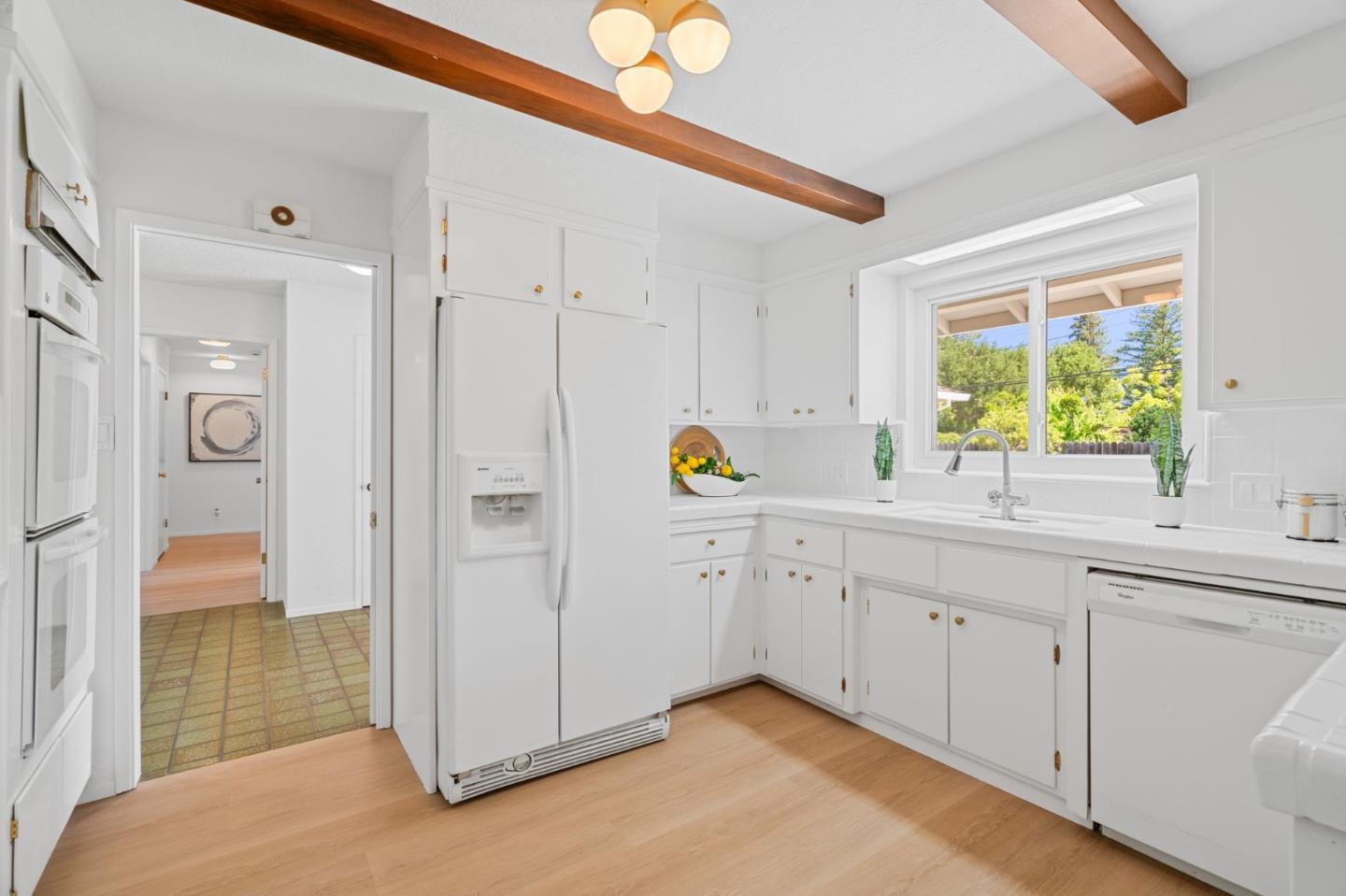 Detail Gallery Image 21 of 49 For 761 Woodstock Ln, Los Altos,  CA 94022 - 4 Beds | 2/1 Baths