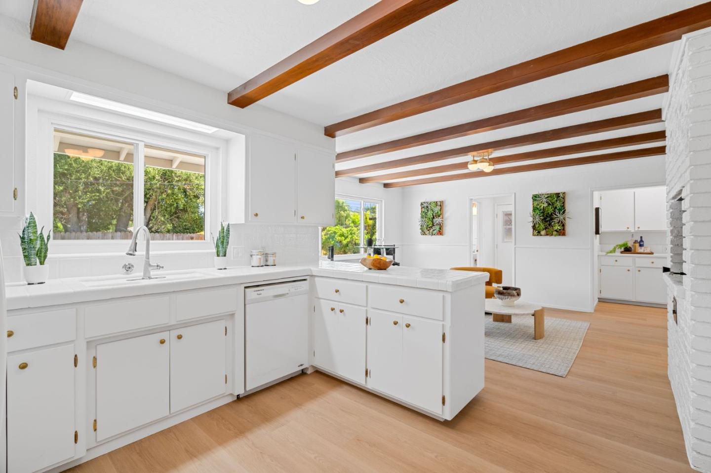 Detail Gallery Image 22 of 49 For 761 Woodstock Ln, Los Altos,  CA 94022 - 4 Beds | 2/1 Baths