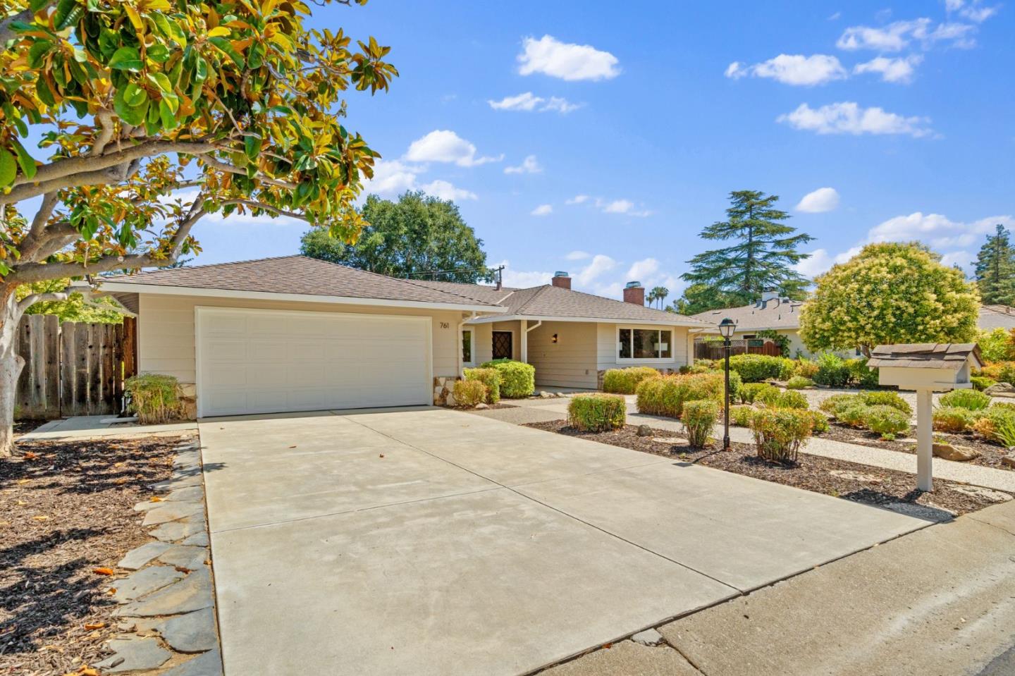 Detail Gallery Image 48 of 49 For 761 Woodstock Ln, Los Altos,  CA 94022 - 4 Beds | 2/1 Baths