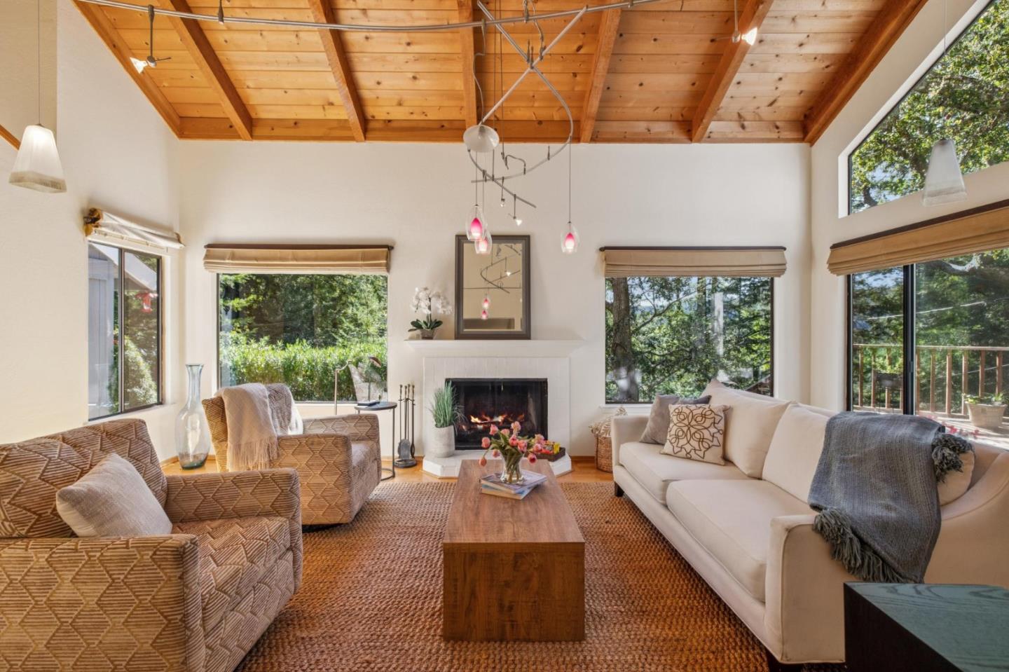 Detail Gallery Image 10 of 78 For 23584 Sky View Ter, Los Gatos,  CA 95033 - 4 Beds | 2/1 Baths