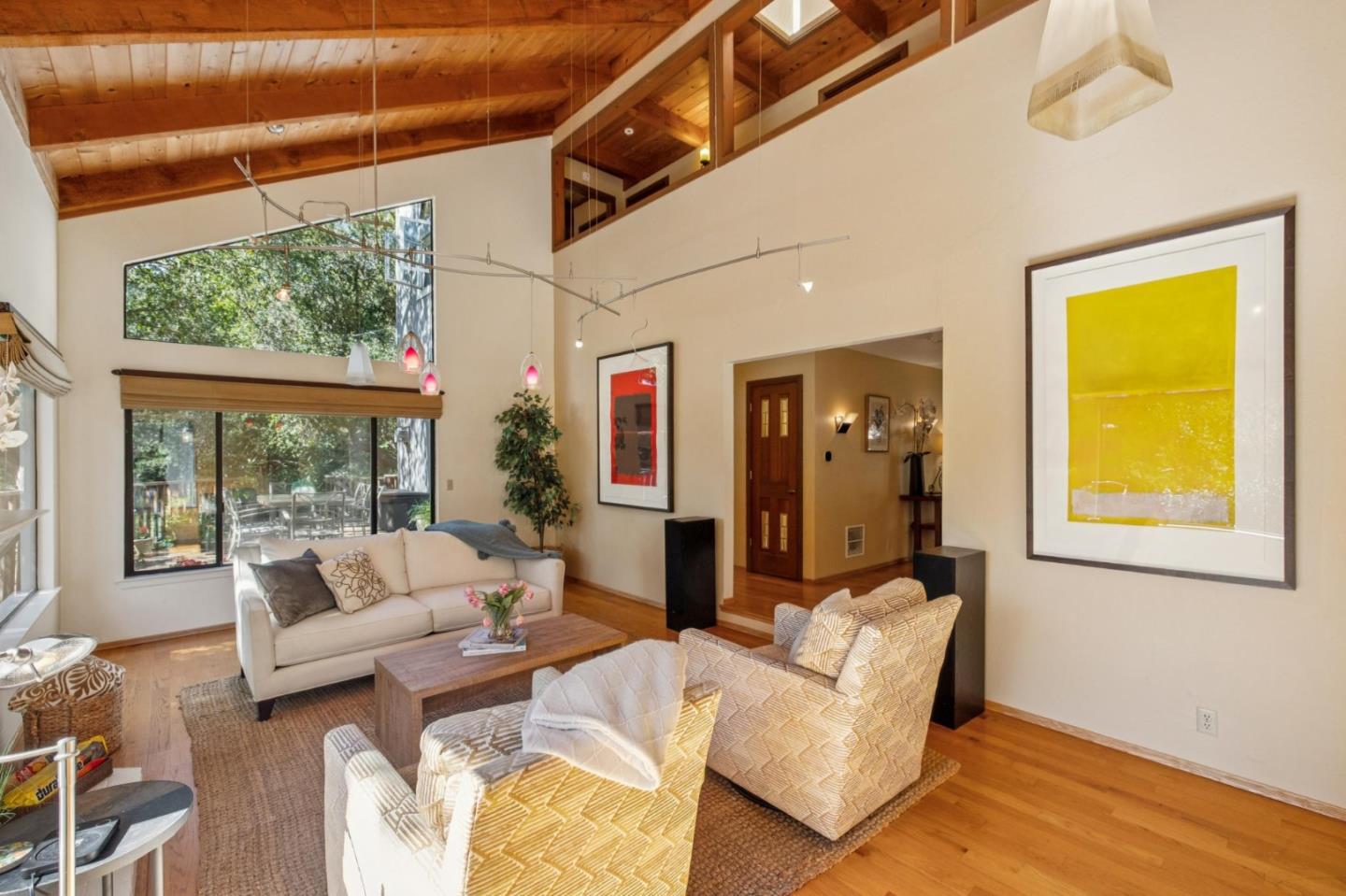 Detail Gallery Image 12 of 78 For 23584 Sky View Ter, Los Gatos,  CA 95033 - 4 Beds | 2/1 Baths