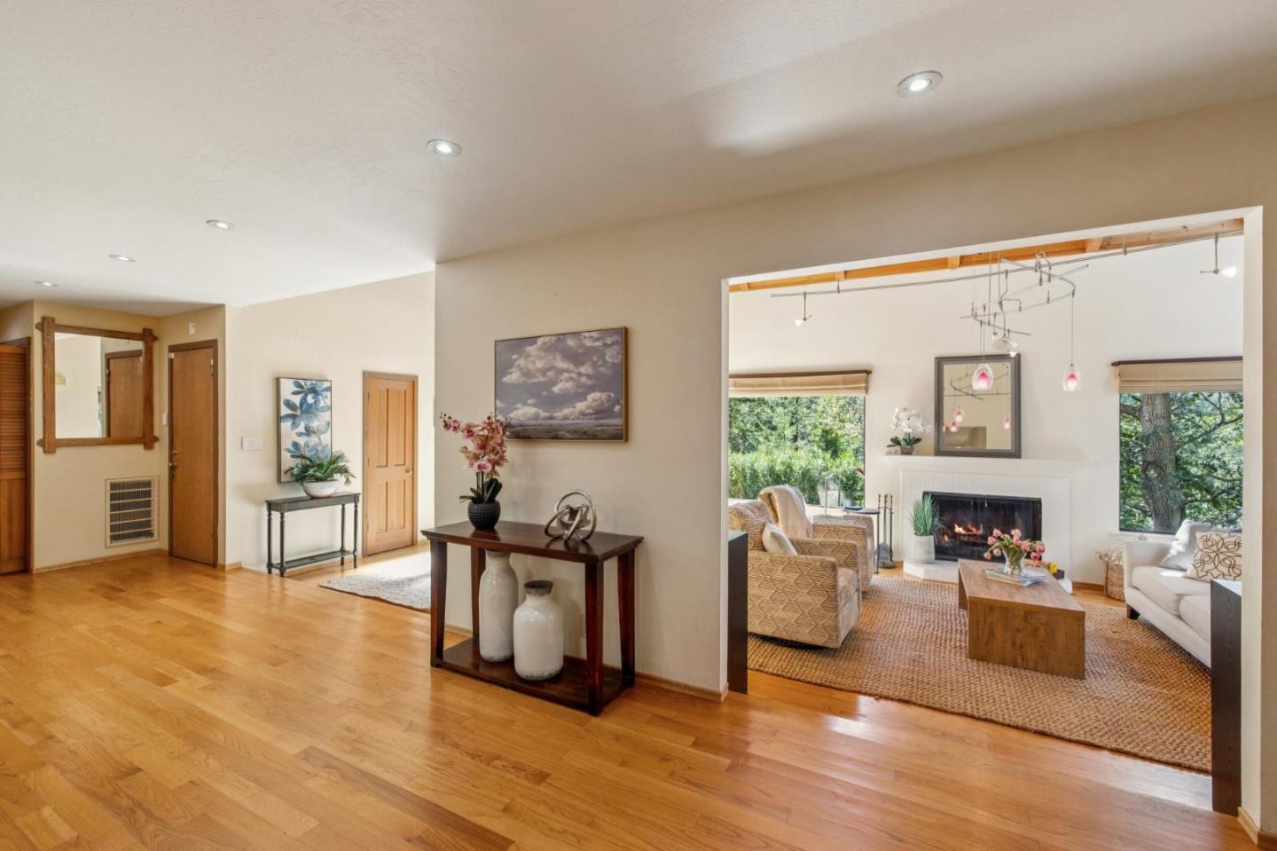 Detail Gallery Image 15 of 78 For 23584 Sky View Ter, Los Gatos,  CA 95033 - 4 Beds | 2/1 Baths
