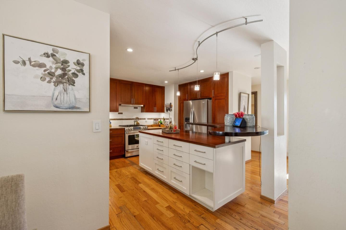 Detail Gallery Image 27 of 78 For 23584 Sky View Ter, Los Gatos,  CA 95033 - 4 Beds | 2/1 Baths