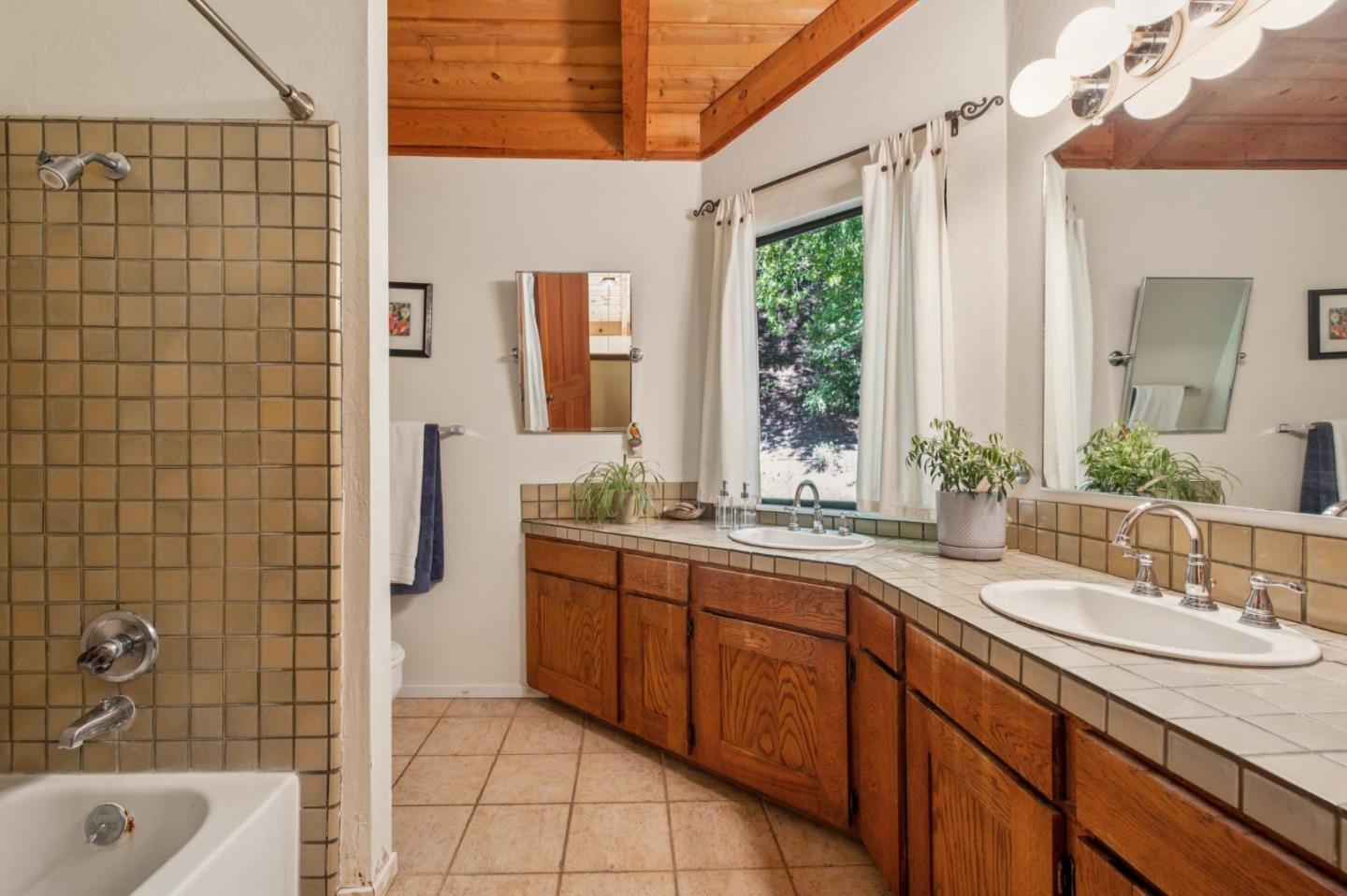 Detail Gallery Image 56 of 78 For 23584 Sky View Ter, Los Gatos,  CA 95033 - 4 Beds | 2/1 Baths