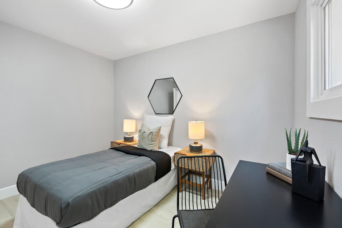 Detail Gallery Image 18 of 36 For 2377 Manhattan Pl, Santa Clara,  CA 95051 - 3 Beds | 2 Baths