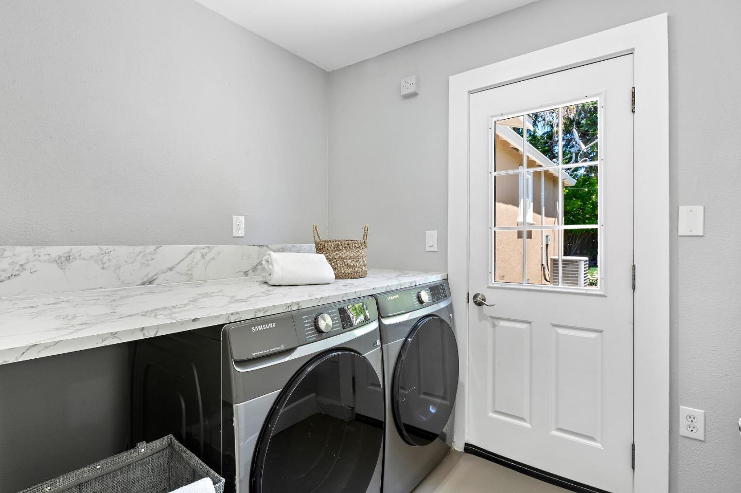 Detail Gallery Image 22 of 36 For 2377 Manhattan Pl, Santa Clara,  CA 95051 - 3 Beds | 2 Baths