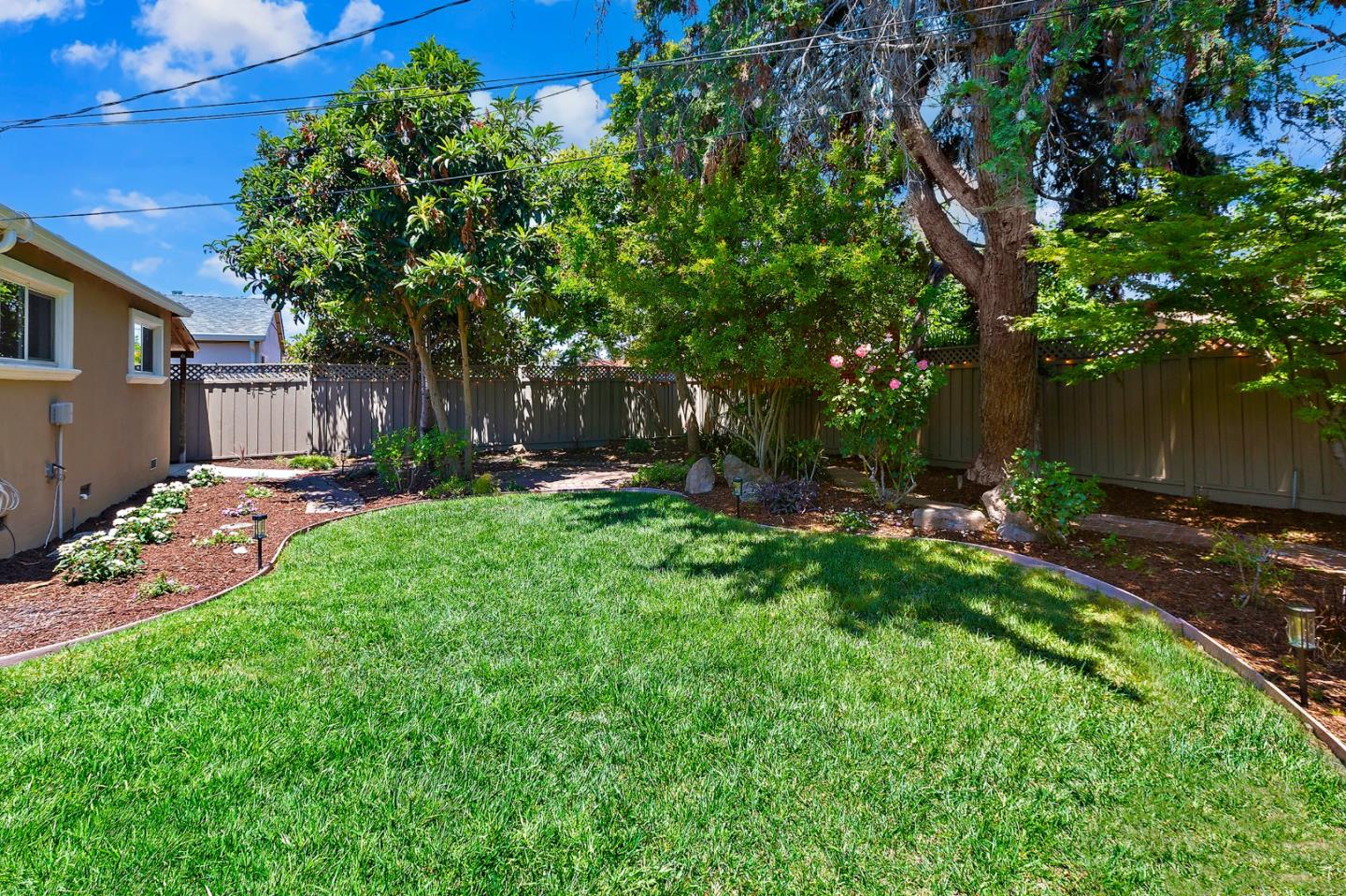 Detail Gallery Image 29 of 36 For 2377 Manhattan Pl, Santa Clara,  CA 95051 - 3 Beds | 2 Baths