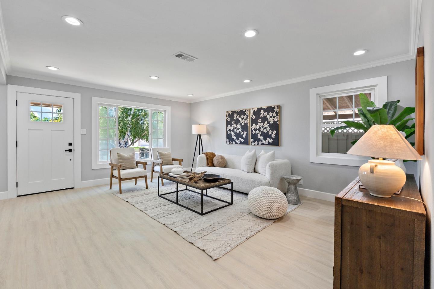 Detail Gallery Image 5 of 36 For 2377 Manhattan Pl, Santa Clara,  CA 95051 - 3 Beds | 2 Baths
