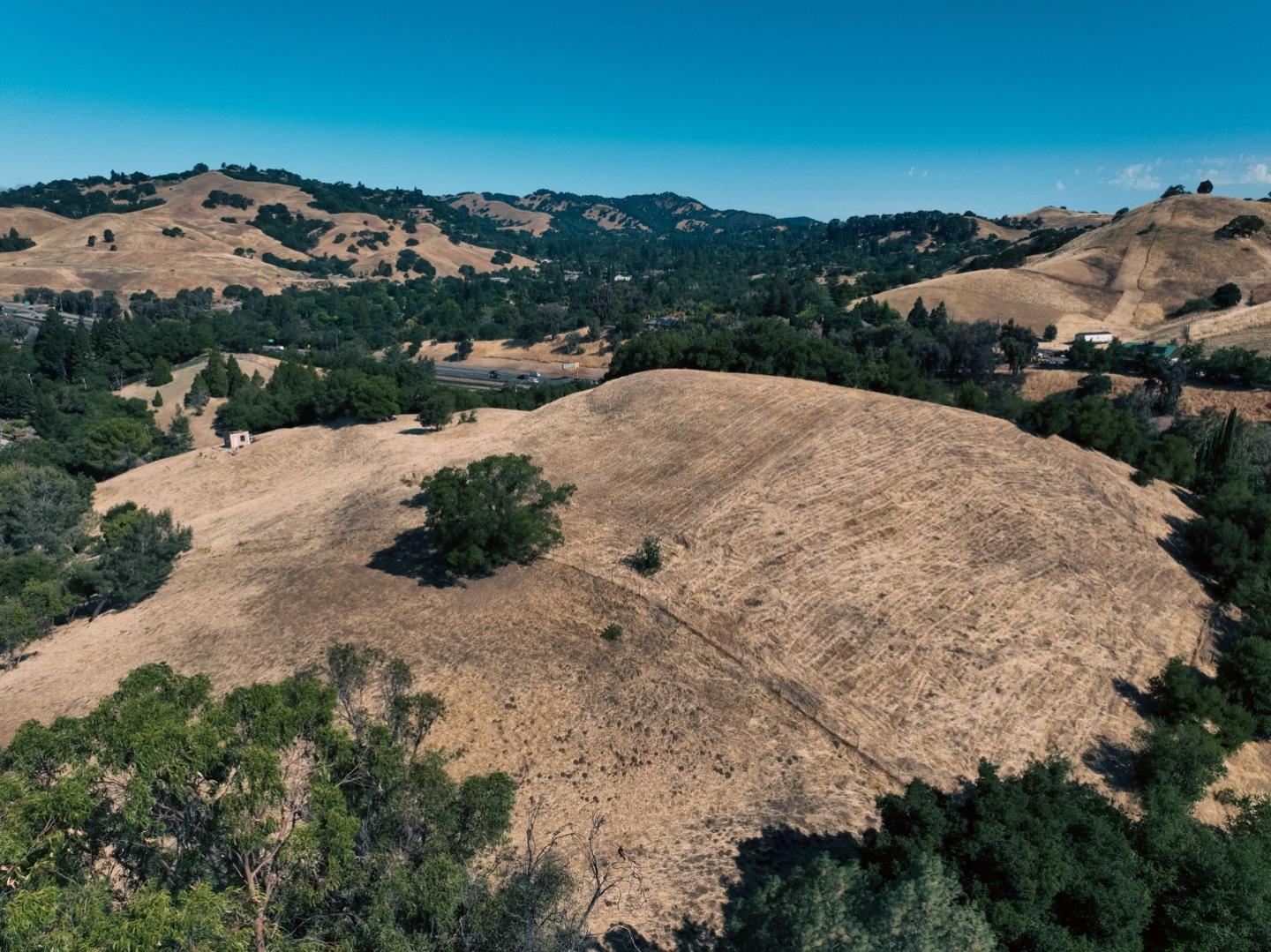 Detail Gallery Image 5 of 15 For 3101 Old Tunnel Rd, Lafayette,  CA 94549 - – Beds | – Baths