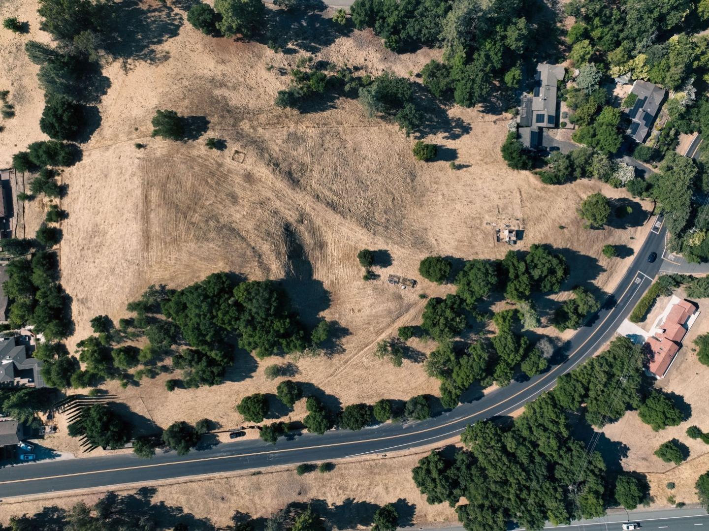Detail Gallery Image 8 of 15 For 3101 Old Tunnel Rd, Lafayette,  CA 94549 - – Beds | – Baths