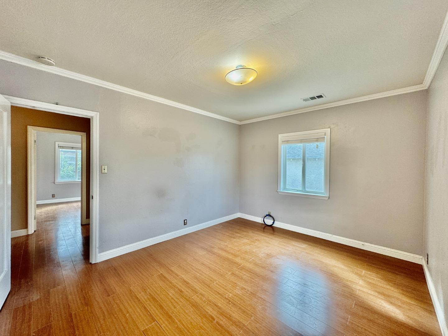 Detail Gallery Image 19 of 47 For 3801 Pacific Blvd, San Mateo,  CA 94403 - 3 Beds | 2 Baths
