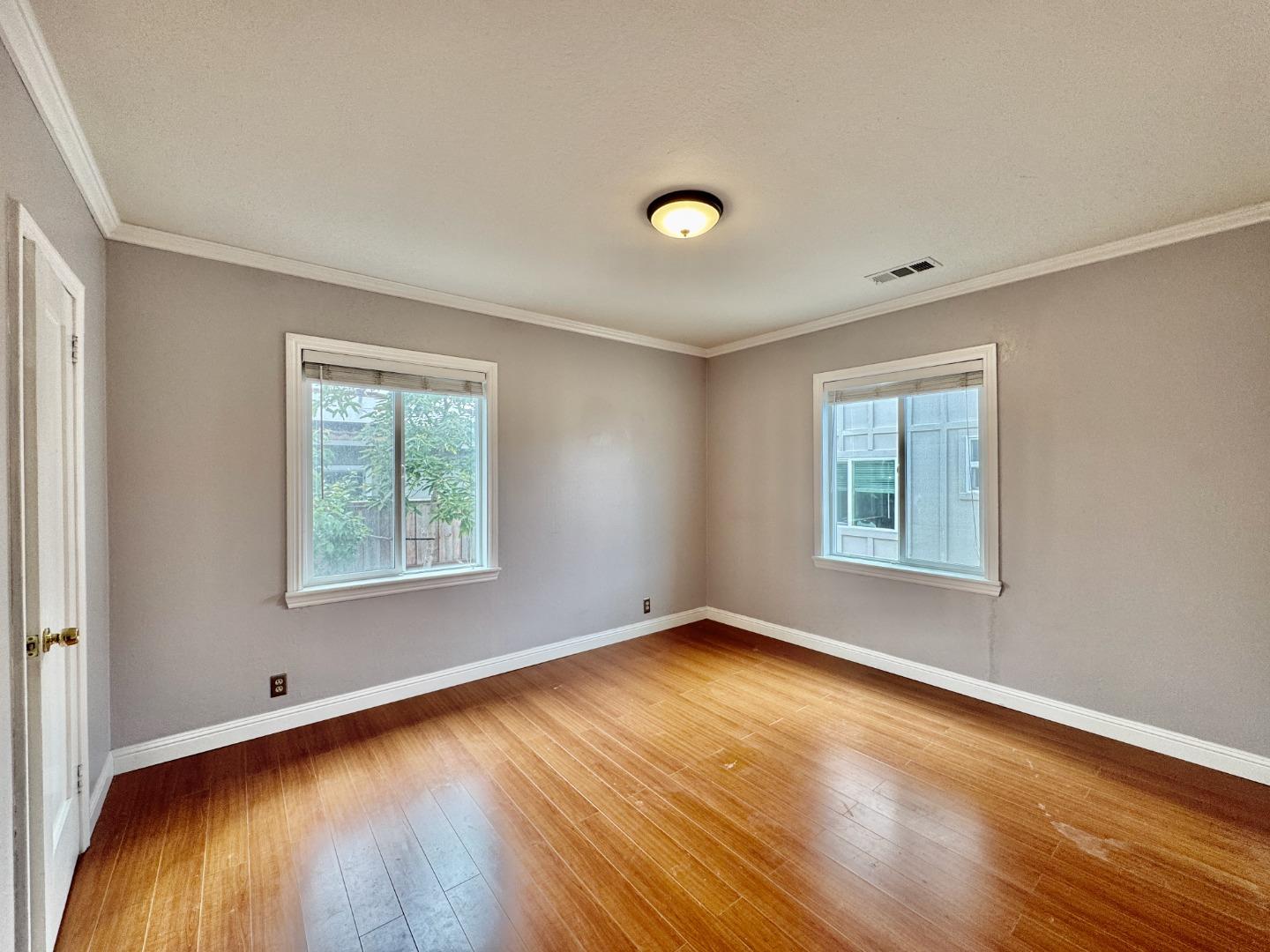 Detail Gallery Image 22 of 47 For 3801 Pacific Blvd, San Mateo,  CA 94403 - 3 Beds | 2 Baths